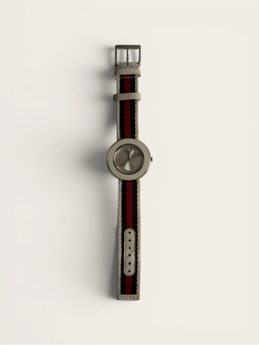 Gucci U-Play 35mm Watch YA129411 Green Red White Nylon Strap | Swiss Made